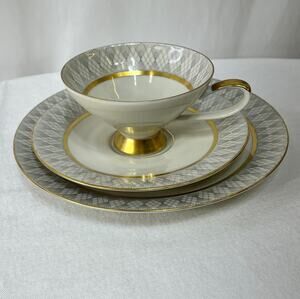 Johann Seltmann 45 Vohenstrauss Bavaria Tea Trio 3 Pc Set Porcelain VTG